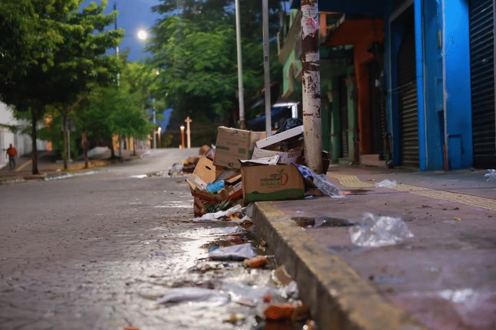 Centro Villahermosa limpieza,operativo limpieza Navidad,Ayuntamiento de Centro,Yolanda Osuna,mercados Villahermosa,recolección de basura,limpieza urbana Tabasco,servicios municipales