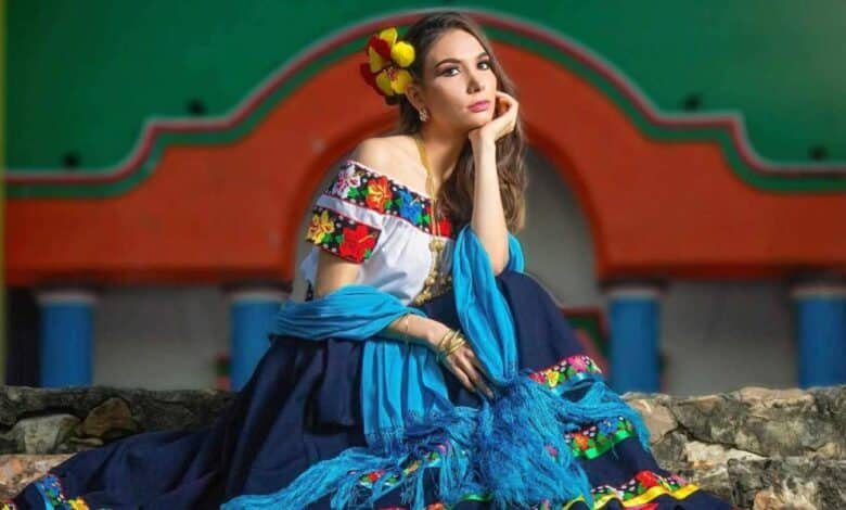 Ana Paola Jáuregui López buscará corona en Feria Tabasco para Balancán. (Foto: Redes Sociales).