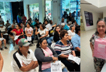 Entrega IBPET apoyos visuales y médicos