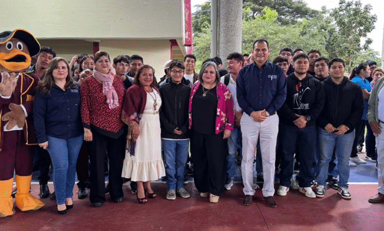 Impulsan excelencia académica en estudios superiores universitarios