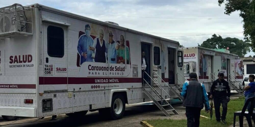 Llevan caravanas de servicio gratuitos a Gaviotas Sur