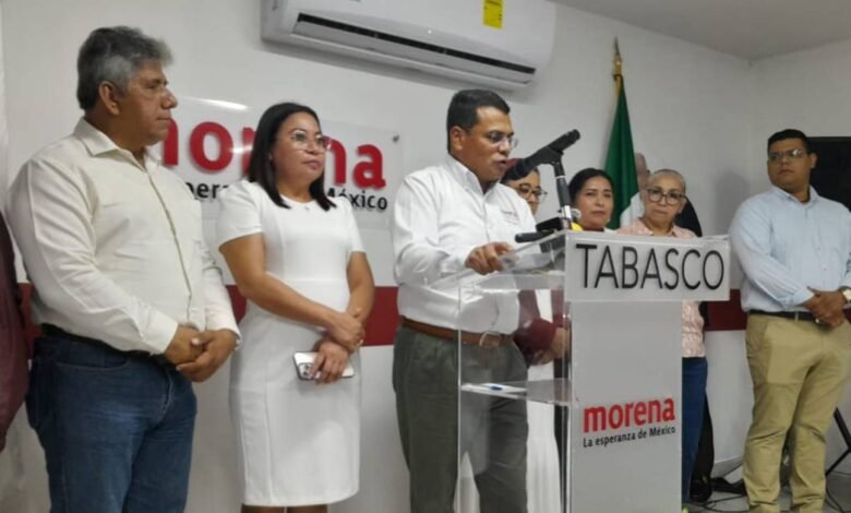 Morena conmemora 31 años del desalojo en Plaza de Armas, acción que considera El despertar de la democracia
