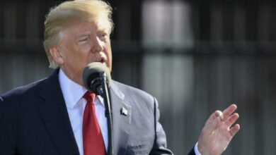 El presidente de Estados Unidos, Donald Trump, anunció la imposición de aranceles de 10% a productos provenientes de ocho países europeos que participan en ejercicios militares en Groenlandia, como medida de presión ante su oposición a que Washington se haga del control del territorio.