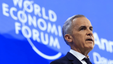 El primer ministro de Canadá, Mark Carney, manifestó un respaldo “firme” a Groenlandia y Dinamarca frente a las recientes tensiones generadas por Estados Unidos, luego de que el presidente Donald Trump amenazara con imponer aranceles a países europeos como parte de su estrategia geopolítica sobre el territorio ártico.