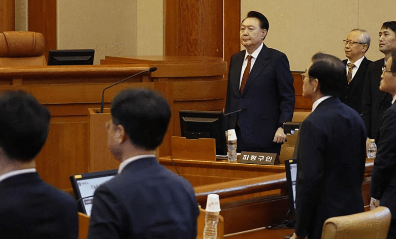 La fiscalía de Corea del Sur solicitó la pena de muerte contra el expresidente Yoon Suk Yeol por su responsabilidad en la declaración de la ley marcial en diciembre de 2024, una medida que, según los acusadores, puso en riesgo directo el orden constitucional y la democracia.