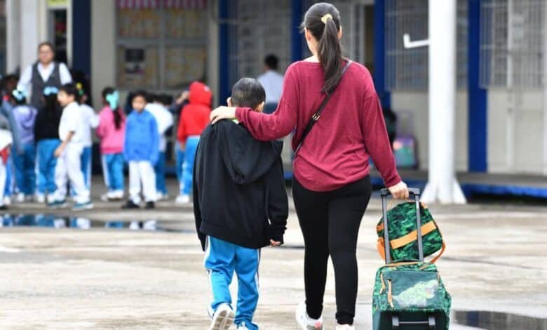 Saldo blanco y vialidad fluida en el regreso a clases Javier May