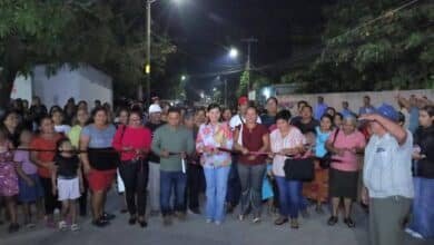 Transforman con modernización de alumbrado a Lázaro Cárdenas y Anacleto Canabal