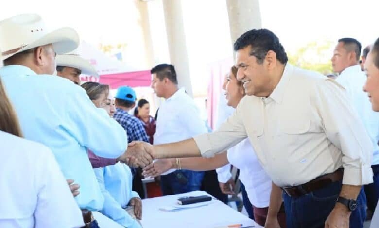 Javier May anuncia inversión de 240 mdp y entrega de créditos ganaderos
