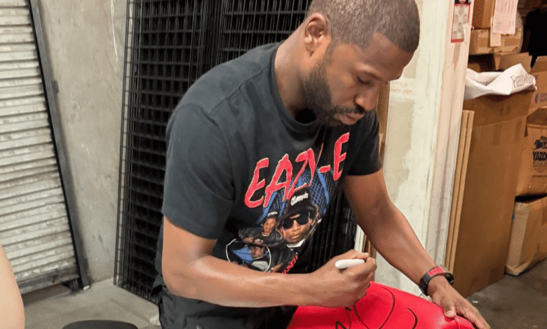 Floyd Mayweather anuncia su regreso al boxeo profesional