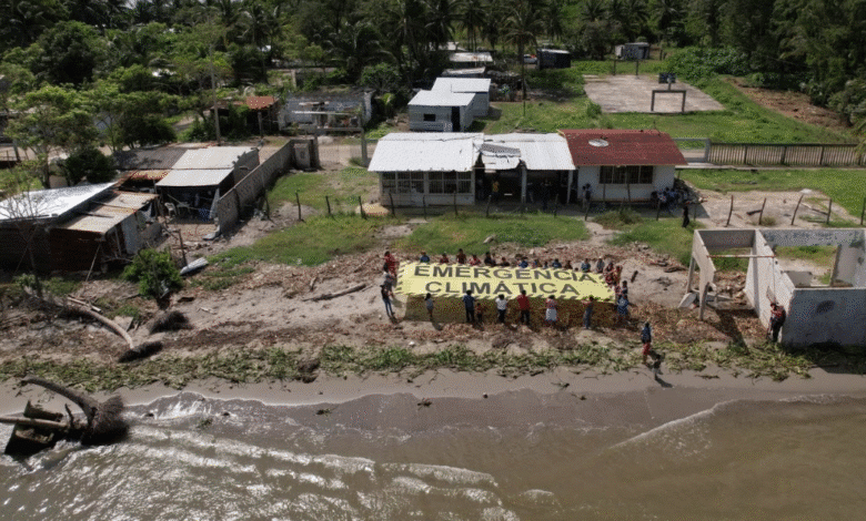 Inician los trabajos para frenar la erosión marina