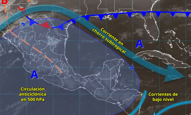 Este día, el frente núm. 34 y una vaguada polar se desplazarán lentamente sobre el noroeste del territorio nacional, en interacción con las corrientes en chorro polar y subtropical, originarán descenso de temperatura, rachas de viento, lluvias y chubascos en dicha región.