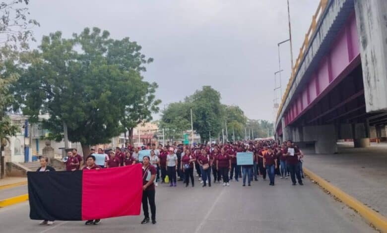 STAIUJAT toma las calles tras el bloqueo judicial a huelga