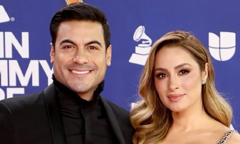 Carlos Rivera es señalado de tener un matrimonio lavanda con Cynthia Rodríguez (Foto de internet)