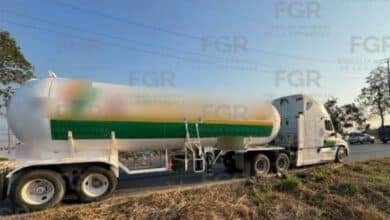 Aseguran pipa con gas ilegal