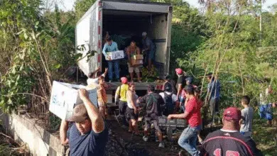 Denuncian que empresas cobran a traileros carga robada por rapiña