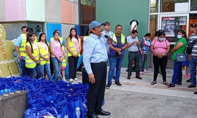 Inicia entrega de despensas a niños con cáncer