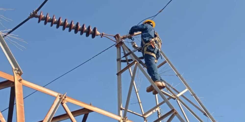 Más de 9 mil personas tendrán mejor servicio eléctrico en Nacajuca