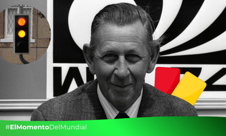 De un semáforo a la cancha: El curioso origen de las tarjetas amarillas y rojas