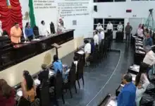 blindan pensiones y protegen salarios de burócratas en tabasco