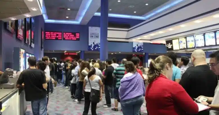 Buscan impulsar salas de cine con precios accesibles