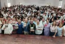 Edith Magaña es condecorada con la Medalla Morelos