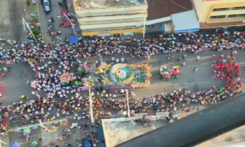 Histórica participación ciudadana en carros alegóricos (Foto de cortesía)