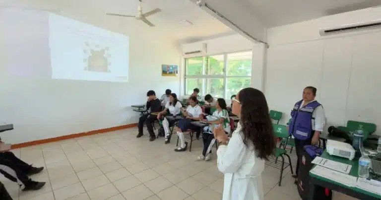 Jóvenes de Tabasco alzan la voz contra la violencia en el noviazgo