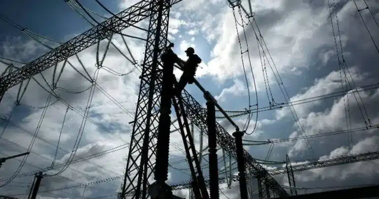 Nacajuca refuerza infraestructura eléctrica con obra clave