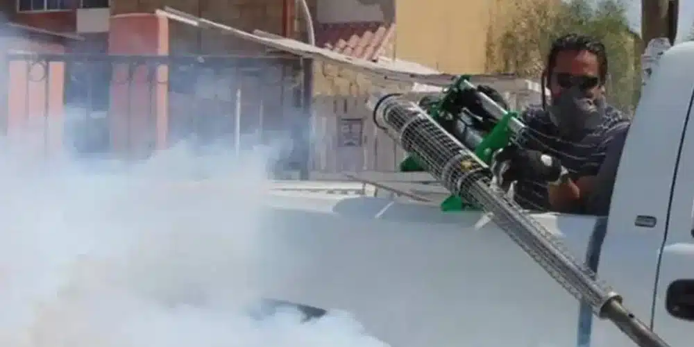 Refuerzan prevención del dengue en Comalcalco con jornada masiva