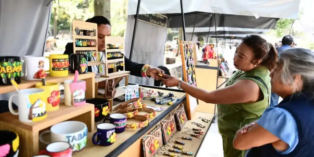 Tabasco rompe récord nacional de asistencia en los pinos