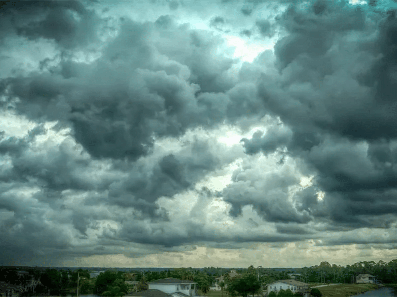 Clima Viernes Santo 2026,por qué llueve en Semana Santa,mitos del clima México,meteorología primavera CDMX,nubes de convección,frentes fríos abril México,equinoccio de primavera efectos,clima Iztapalapa viernes,lluvia Semana Santa estadística,cambios de temperatura marzo abril.