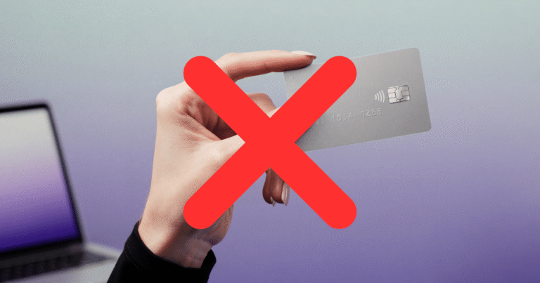 Cancelación de tarjetas de crédito en México crece en 2026 pese al impulso hacia pagos digitales