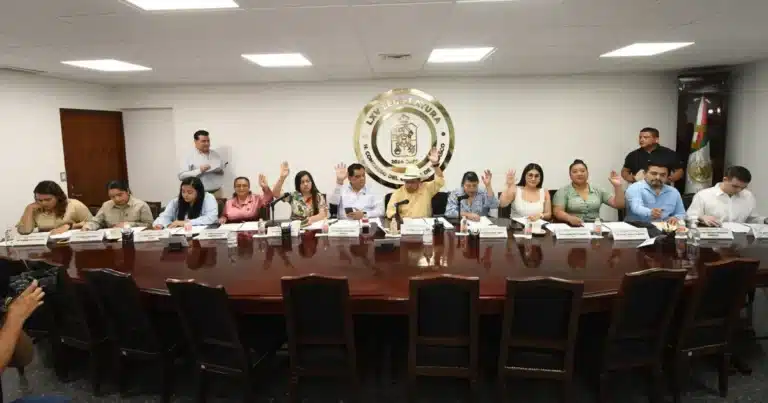 convocan a periodo extraordinario apara avalar reforma judicial y donaciones al imss bienestar