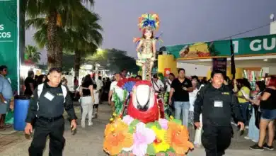 Derroche de ternura y tradición en la mini Flor
