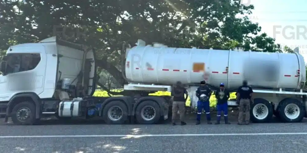 Detiene FGR a una persona y aseguran tractocamión con hidrocarburo en Centla (Foto de internet)