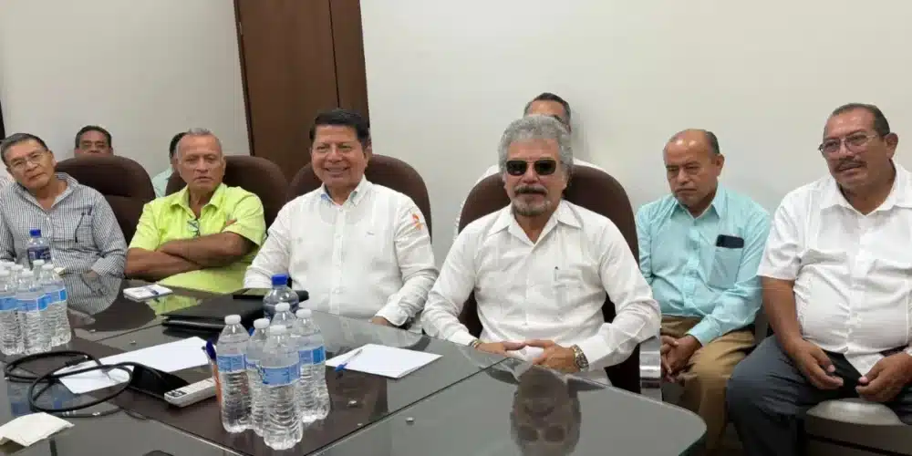 inician dialogo para definir aumento al pasaje o no