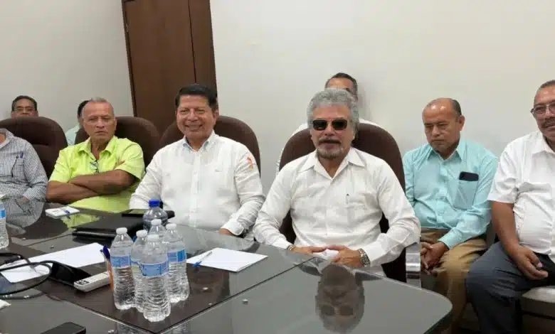 inician dialogo para definir aumento al pasaje o no