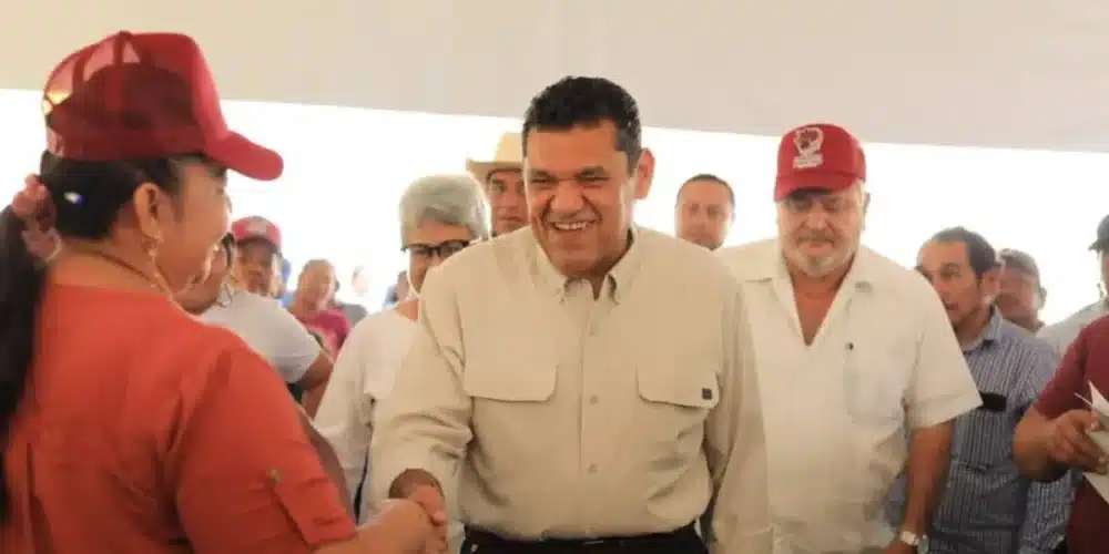 Javier May anuncia salida de hasta 12 colaboradores