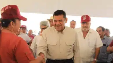 Javier May anuncia salida de hasta 12 colaboradores