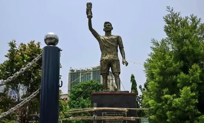 autoridades en la india ordenan el retiro de la estatua más alta de lionel messi por riesgo de colapso