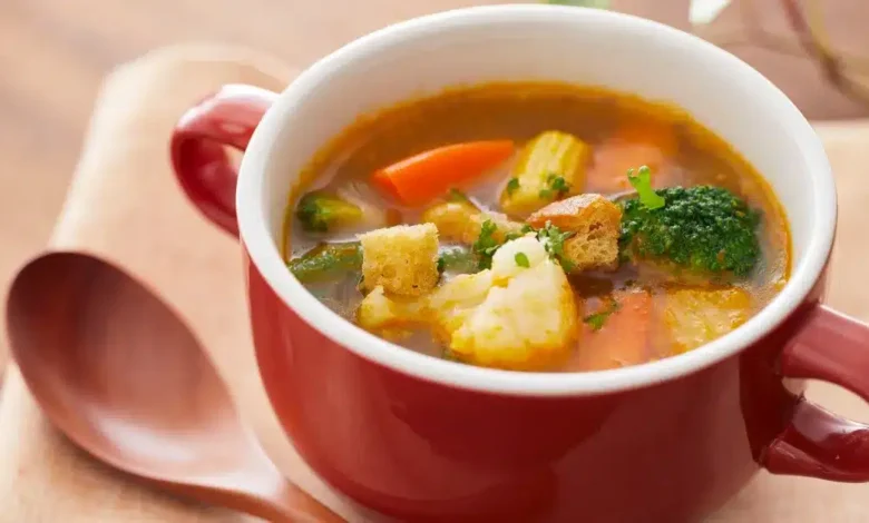 caldo de gallina el platillo tradicional mexicano que cura, reconforta y une familias