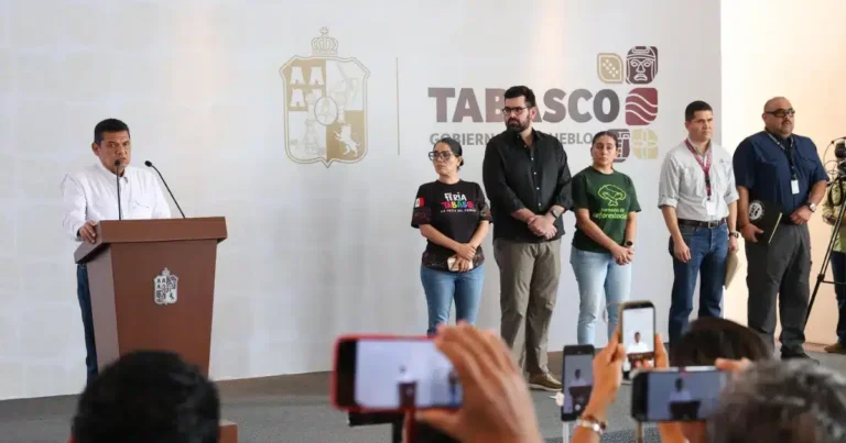 Incendio en la Nave 1 del Parque Tabasco "Dora María" (Foto de cortesía)