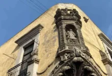 la hornacina de la casa de la manita, joya barroca y símbolo de leyendas en el centro histórico