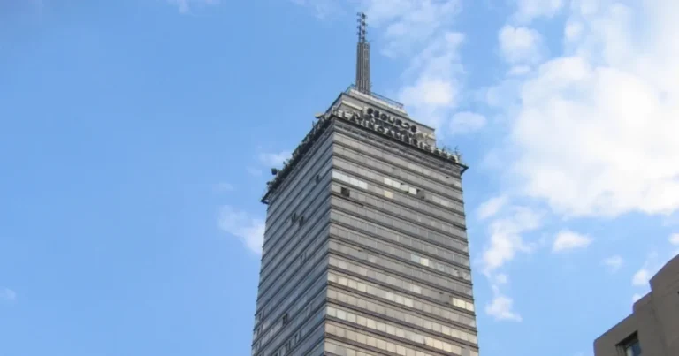 torre latinoamericana cumple 70 años como símbolo histórico y arquitectónico de la ciudad de méxico