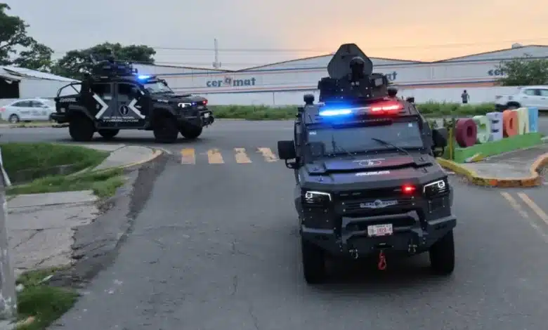 aseguran armas, drogas y detienen a cinco personas