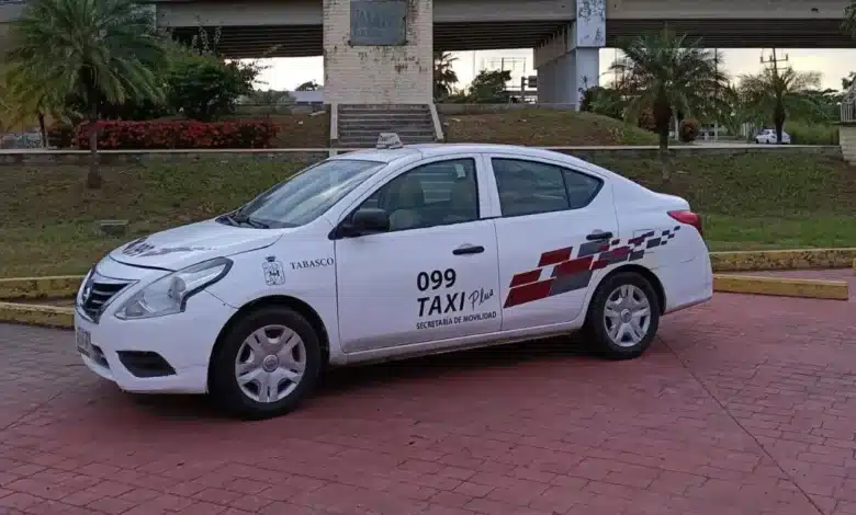 Multas a taxis por no activar el clima (Foto de Felipe Rosales)