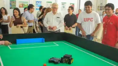 Goles autónomos y mentes brillantes encienden la Copa FutBotTab 2026