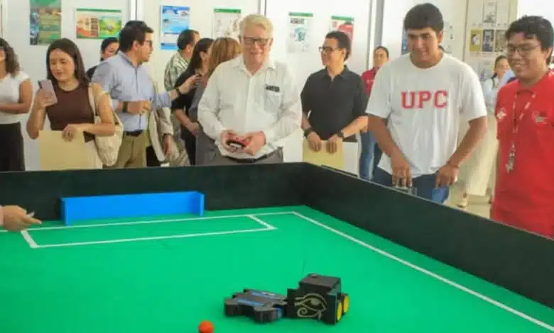 Goles autónomos y mentes brillantes encienden la Copa FutBotTab 2026