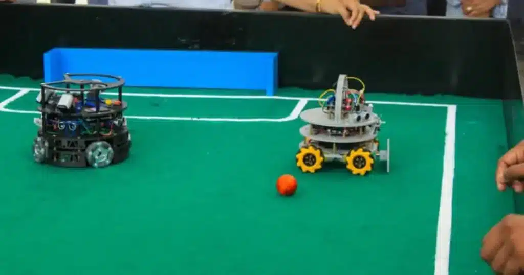 goles autónomos y mentes brillantes encienden la copa futbottab 2026 (2)