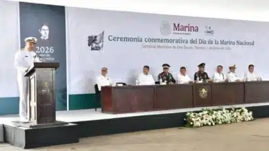 Javier May encabeza el día de la Marina en Tabasco